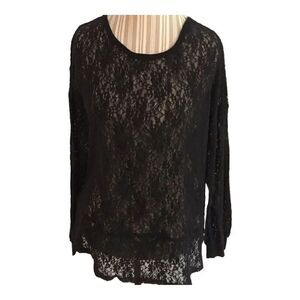 Democracy size large black lace top excellent condition